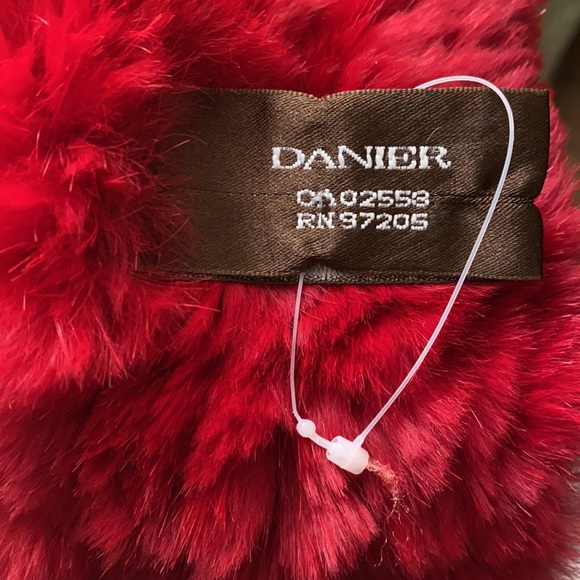 !SOLD! DANIER 100% RABBIT FUR SCARF - Picture 5 of 6